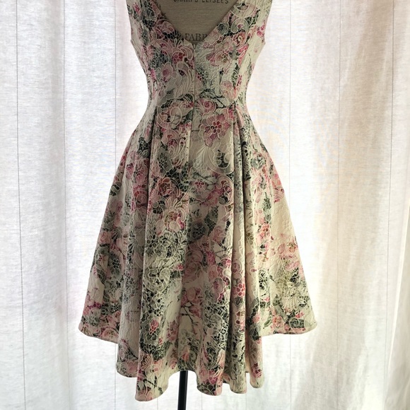 Adriana Papell Sleeveless Dress - Picture 8 of 14